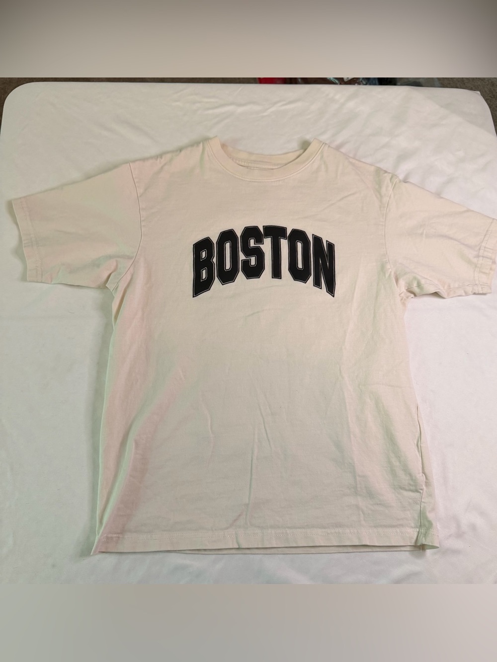 H&M Boston‎ Graphic Tee Cream Short Sleeve Youth 12-14